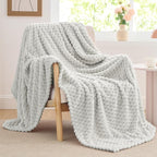 BEDELITE Fleece Blanket Twin for Bed Couch, 3D Jacquard Decorative Light Grey Throw Blanket, Soft and Cozy Warm Plush Fuzzy Blanket All Seasons Suitable, 60x80Inches