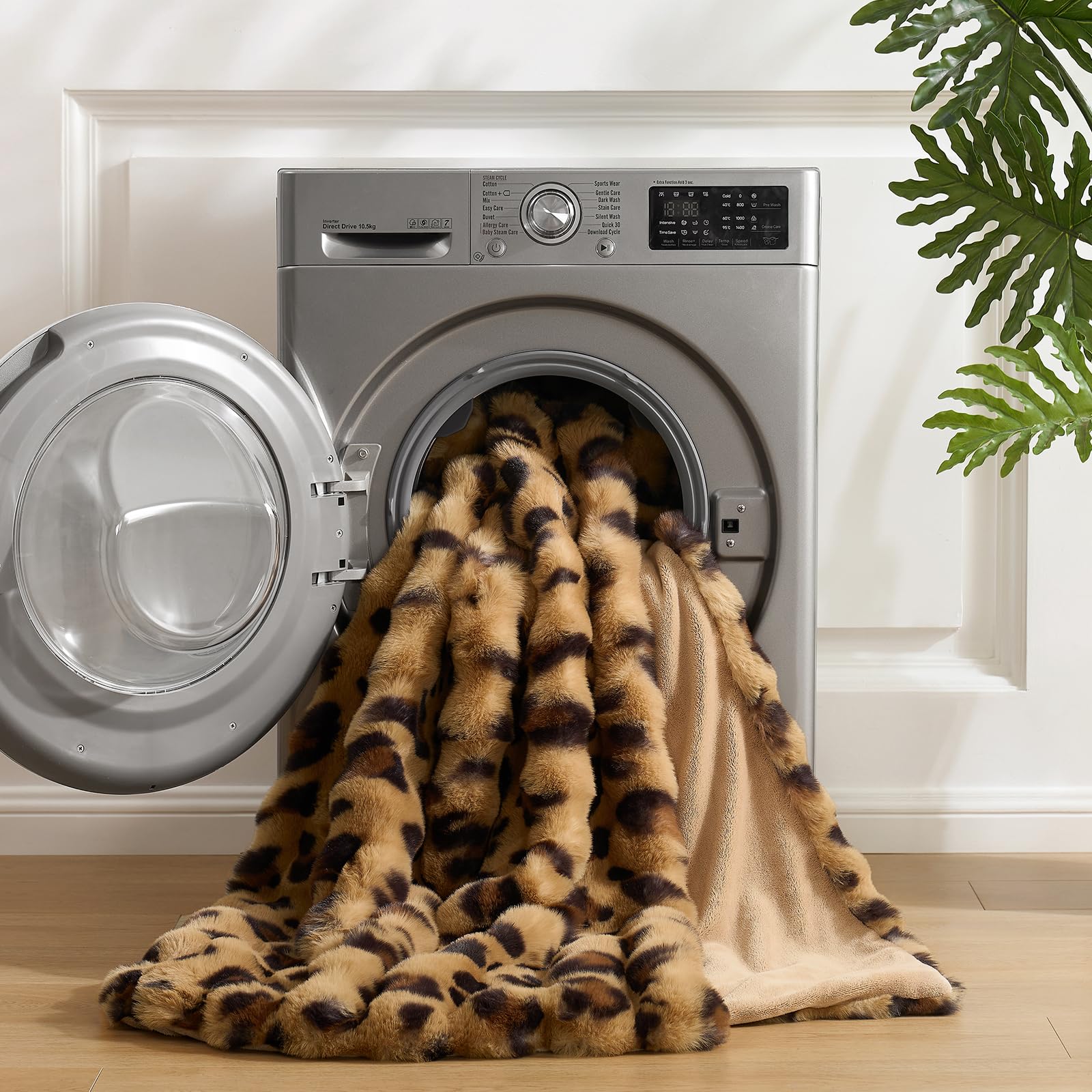 Cozy Bliss Cheetah Leopard Print Faux Fur Throw Blanket for Couch, Fuzzy Soft Plush Thick Bubble Blanket for Sofa Bedroom Living Room, 60x80 Inches Brown