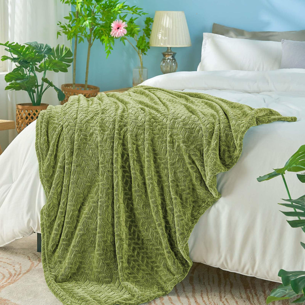 inhand Sage Green Fleece Throw Blanket for Couch, Super Soft Flannel Blanket, Lightweight Fuzzy Blankets Sofa Bed Office, Washable Cozy Plush Fleece Blankets&Throw for All Season(50x60 Inches)