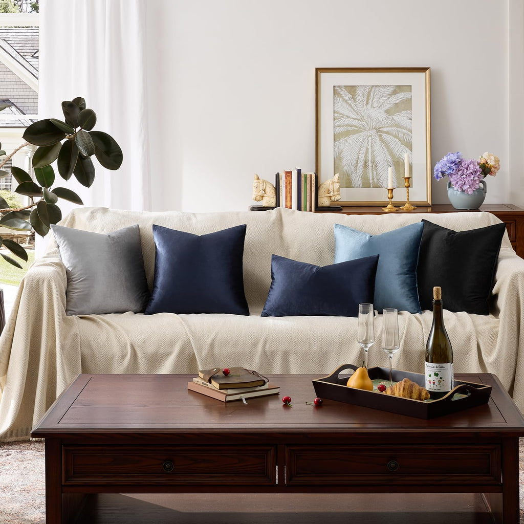 GIGIZAZA Navy Velvet Pillow Covers 22x22 Decorative Pillows Pack of 2
