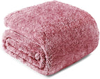 Exclusivo Mezcla Fuzzy Large Fleece Throw Blanket for Couch, Mixed Deep Red