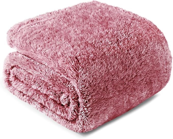 Exclusivo Mezcla Fuzzy Large Fleece Throw Blanket for Couch, Mixed Deep Red