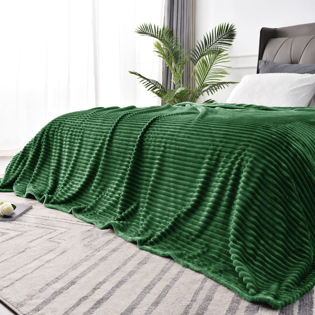 BEDELITE Ribbed Jacquard Dark Green Blankets Queen Size for Bed, 90x90 Inch