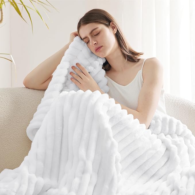 Bedsure Soft Throw Blanket for Couch Decor Gifts Bright White 50"x70"