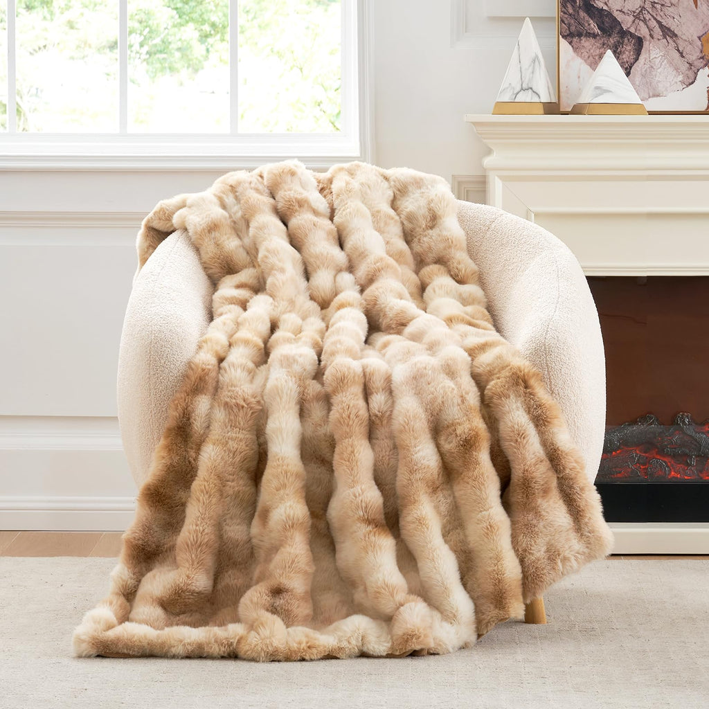 Cozy Bliss Cow Print Faux Fur Throw Blanket for Couch, Fuzzy Soft Plush Thick Bubble Blanket for Sofa Bedroom Living Room, 50x60 Inches