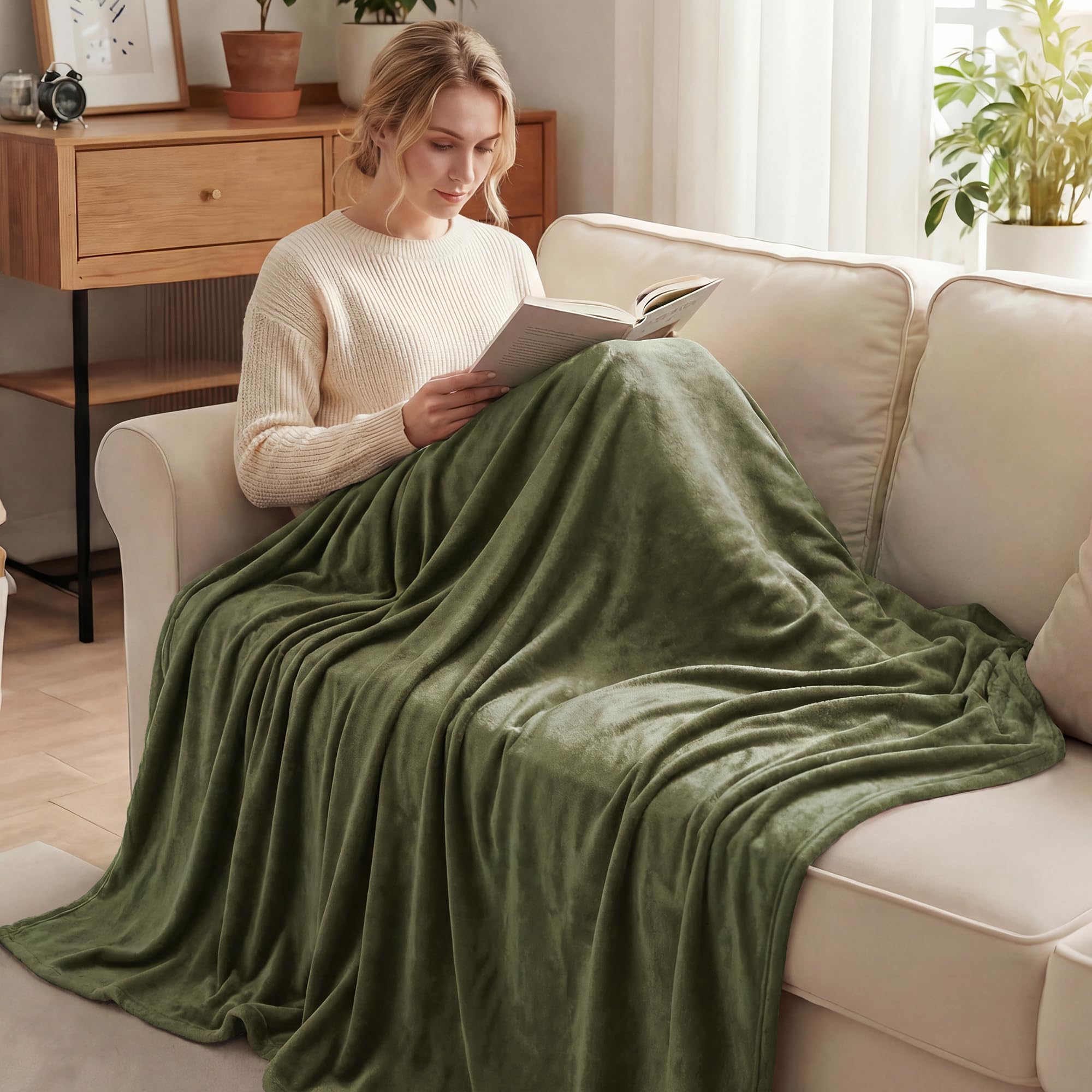 Exclusivo Mezcla Soft Fleece Blanket King Size for Bed, Olive Green