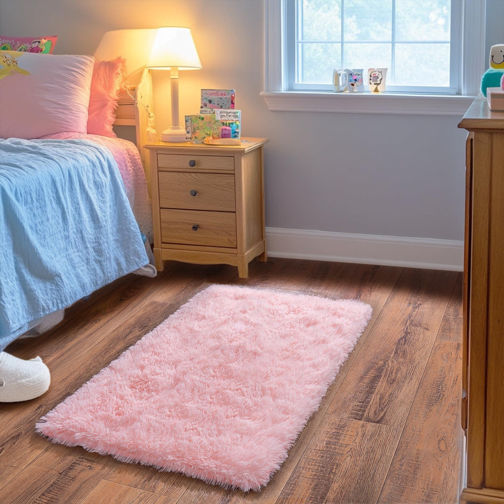 Quntue Small Area Rug, 2x3 Pink Rug for Bedroom Shaggy Throw Rugs for Girls Room, Soft Carpet for Kids Room, Plush Non-Slip Fluffy Bedside Rug for Living Room Nursery Dorm Home Decor