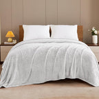 Exclusivo Mezcla Fleece Bed Blanket King Size, Super Soft and Warm Blankets for Couch, Sofa and Bed Waffle Textured, Cozy, Fuzzy and Lightweight (Heather Light Grey, 90x104 Inches)