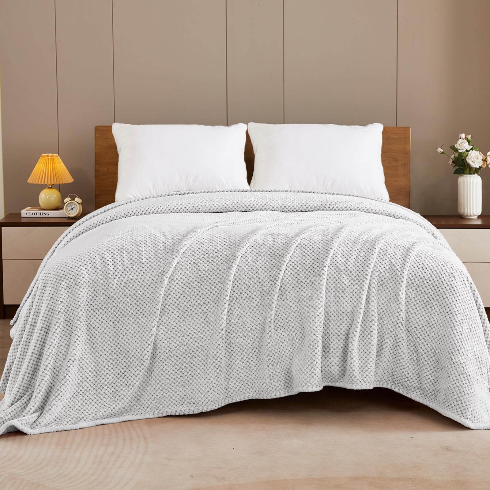 Exclusivo Mezcla Soft Waffle Fleece Bed Blanket King Size, Heather Gray