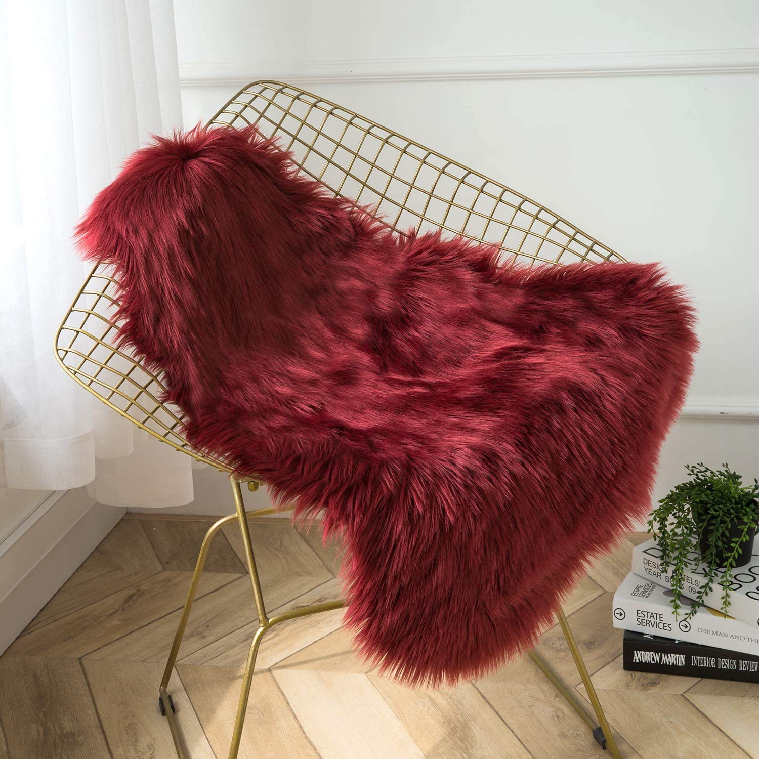 Ashler faux fur rug, Fluffy Shaggy Area Rug Ultra Soft 2 x 3 Feet Sheepskin Fur Rug, Deep Red Fuzzy Rug Machine Washable Shag Rug, Nursery Decor Throw Rugs for Bedroom, kids room, Living Room