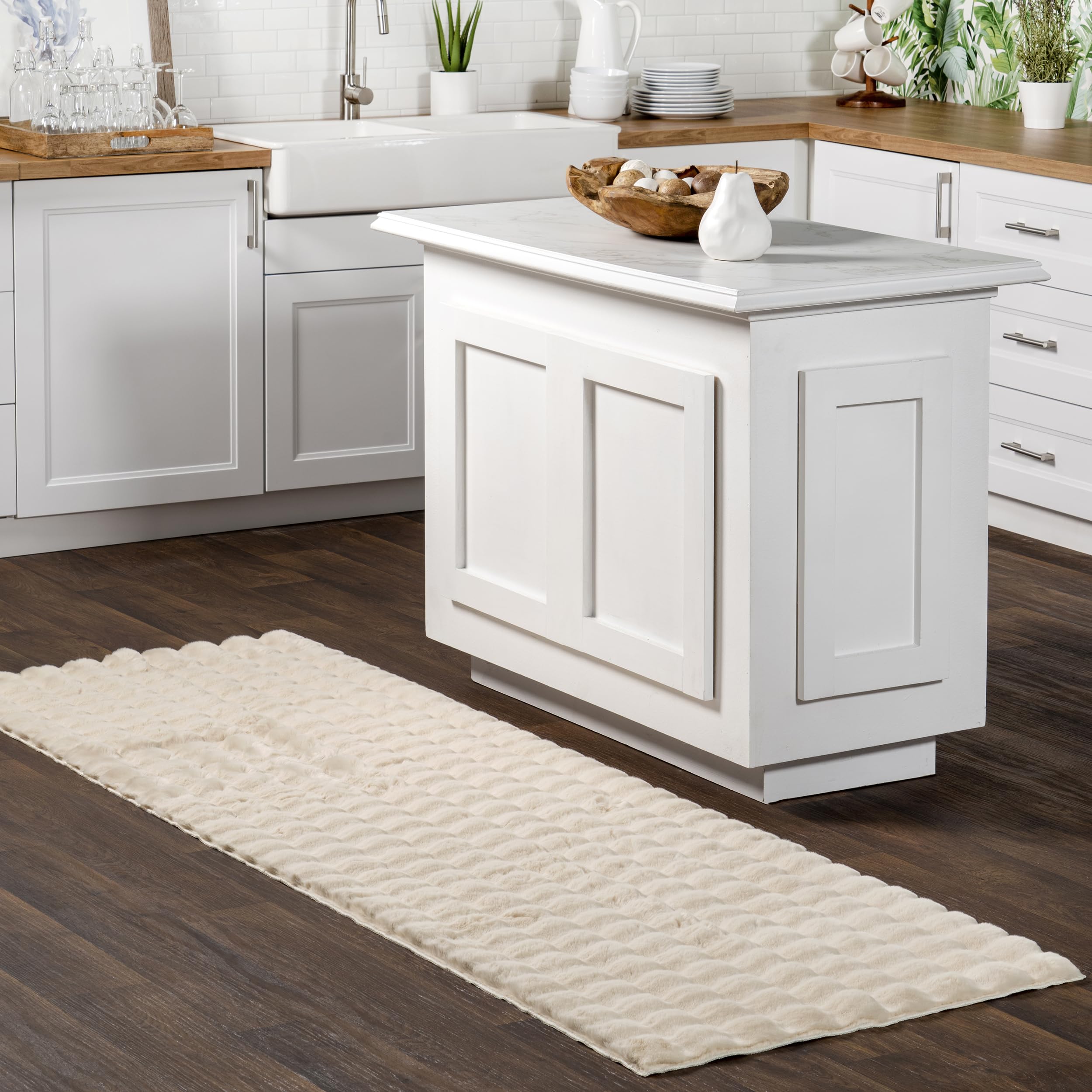 nuLOOM Jeni Beige Checkered Washable Runner Rug, 2' x 8'