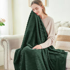 BEDELITE Fleece Blanket Twin Size – 3D Ribbed Jacquard Soft and Warm Decorative Fuzzy Blankets – Cozy, Fluffy, Plush Lightweight Throw Blankets for Couch, Bed, Sofa(Emerland Green, 60x80 inches)