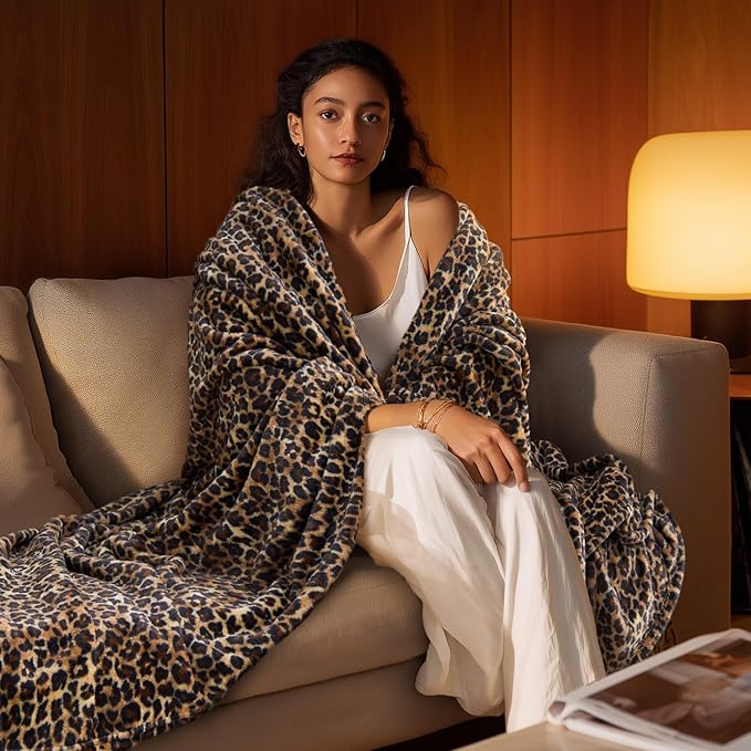 BEDELITE Fleece Blanke for Couch & Bed, Luxury Plush Cozy Fuzzy Blanket, Throw 50"x 60", Dark Brown