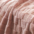 Exclusivo Mezcla Fleece Throw Blanket for Couch,Super Soft and Warm Lightweight Checkered Pattern Blankets for All Seasons,50x60 Inches, Pink