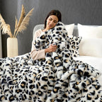 Cozy Bliss Leopard Print Faux Fur Throw Blanket for Couch, Fuzzy Soft Plush Thick Bubble Cheetah Blanket for Sofa Bedroom Living Room, 60x80 Inches