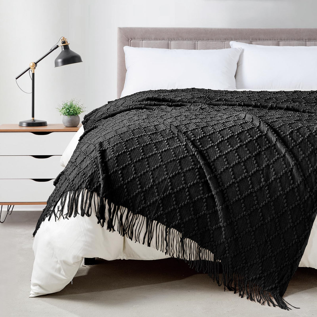 BOURINA Green Throw Blanket 50x60 Inch Boho Knitted Soft Throw Sofa Blanket