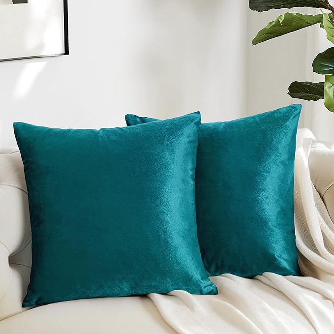 GIGIZAZA Decorative Throw Pillow Covers 18 x 18,Set of 2 Sofa Cushion Teal Peacock Green Pillow Covers,Velvet Pillow Square Cushion Covers