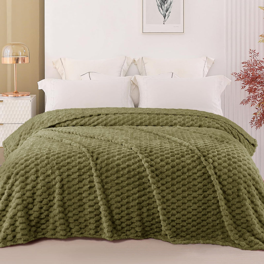 Exclusivo Mezcla 3D Fleece King Size Blanket for Bed, Olive Green