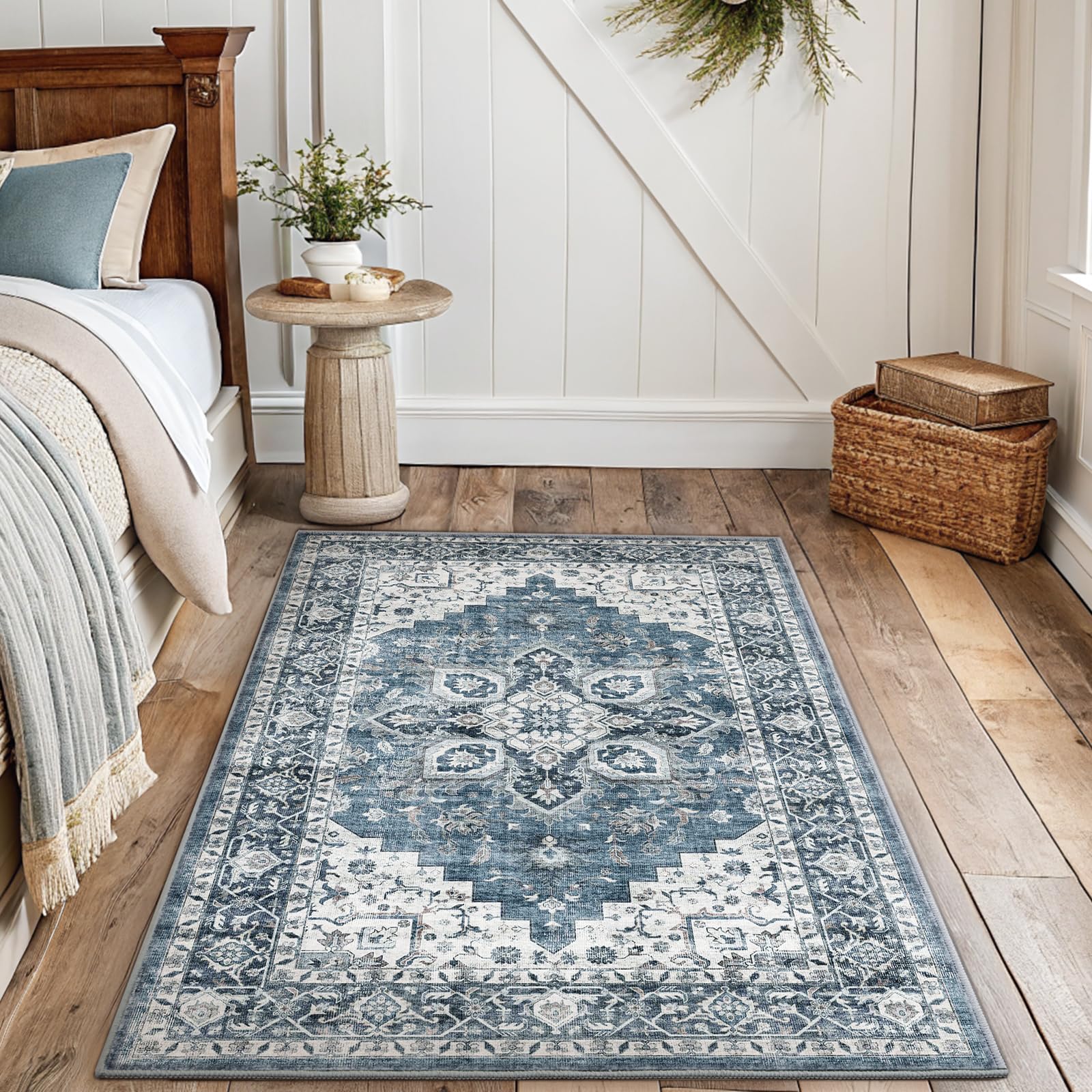 AMADA HOMEFURNISHING 3x5 Washable Area Rug, Low-Profile Entryway Rug with Non-Slip Backing & Durable Edge Binding, Vintage Rugs for Bedroom, Entryway & Kitchen
