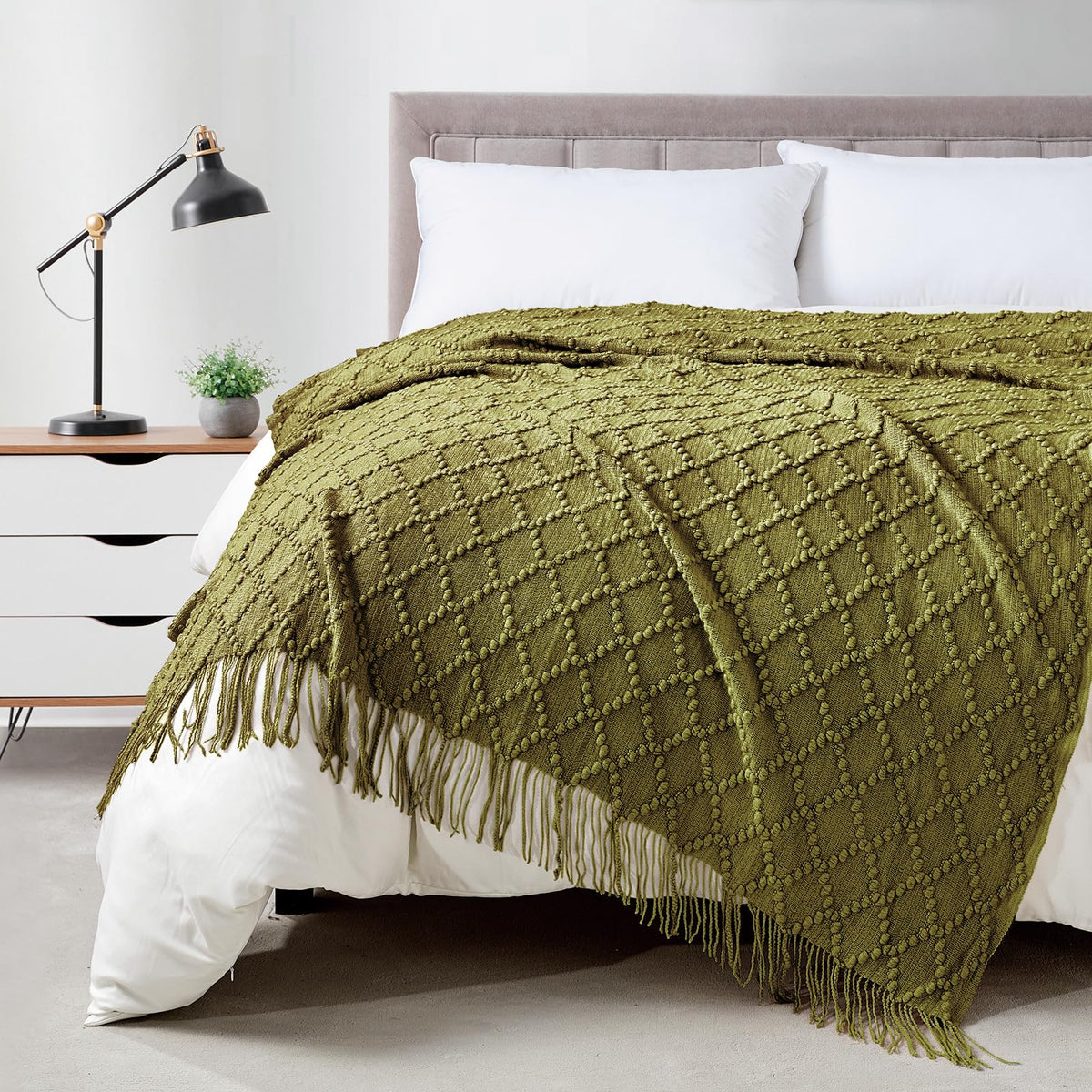 BOURINA Green Throw Blanket 50x60 Inch Boho Knitted Soft Throw Sofa Blanket