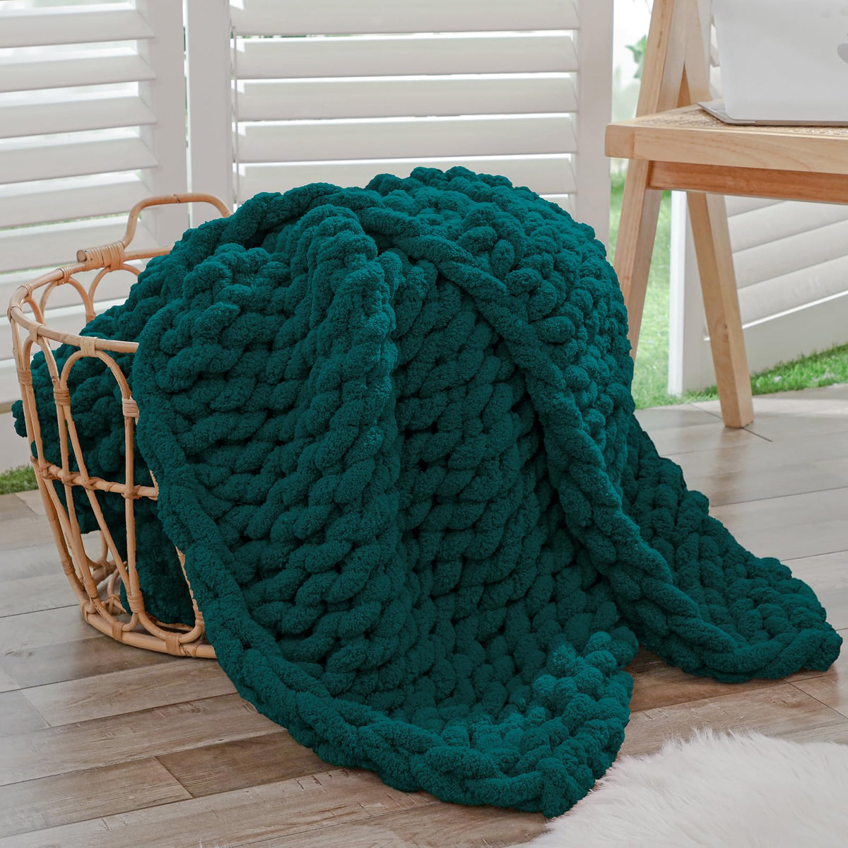 Bigacogo Chunky Knit Throw Blanket for Couch, 40x60 inches, Light Grey