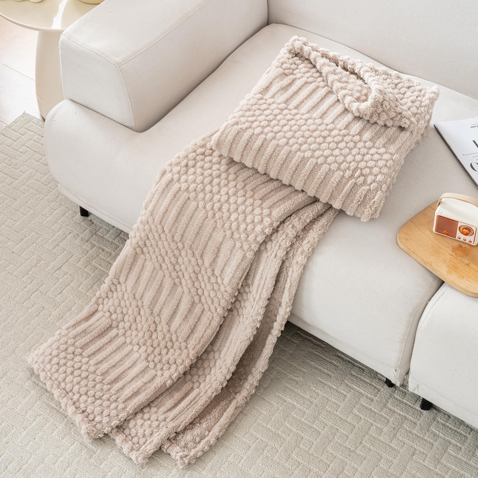 Brown Throw Blanket - Soft & Fluffy Fleece, Neutral Tan Color, Cute & Aesthetic, Perfect for Sofa, Couch, Chair, Bed, Living Room & Bedroom, All-Season Use, Plush & Cozy Decorative Blanket 50'x60