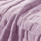 Exclusivo Mezcla King Size Flannel Fleece Blanket, Super Soft and Warm Lightweight Checkered Pattern Blanket for All Seasons, 90x104 Inches, Light Purple