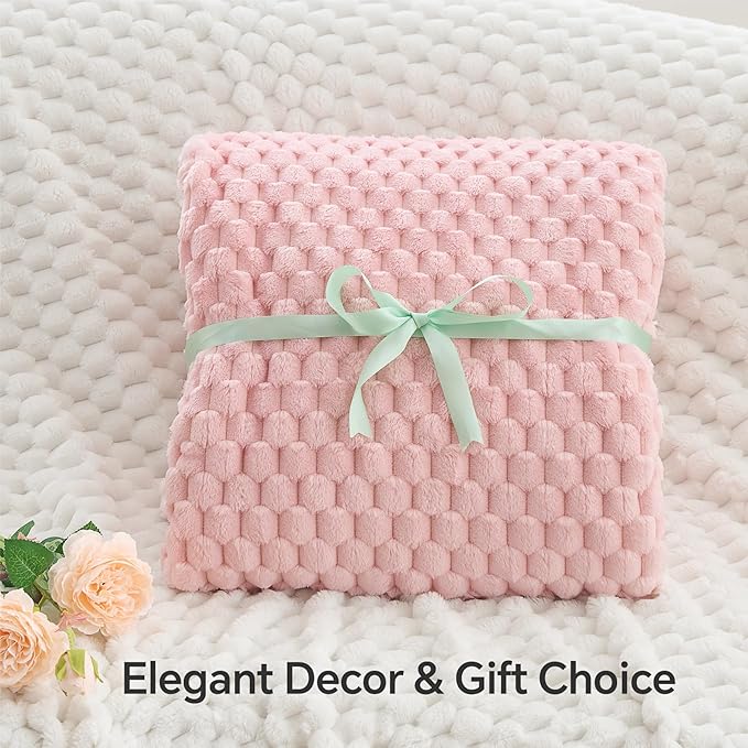 BEDELITE Fleece Blanket - 3D Jacquard Decorative Pink King Size Blankets for Bed, Soft and Cozy Warm Plush Fluffy Blanket All Seasons Suitable, 108x90Inches