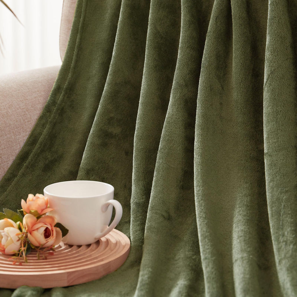 Exclusivo Mezcla Soft Fleece Blanket King Size for Bed, Olive Green