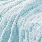 Exclusivo Mezcla King Size Flannel Fleece Blanket, Super Soft and Warm Lightweight Checkered Pattern Blankets for All Seasons, 90x104 Inches, Light Blue