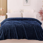 Exclusivo Mezcla 3D Fleece King Size Blanket for Bed, Navy Blue