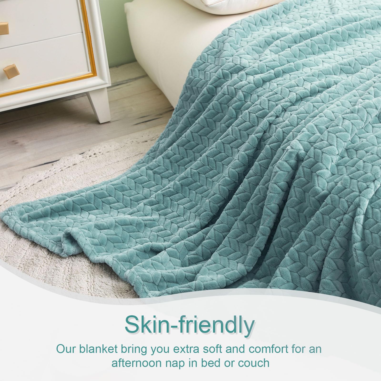 Exclusivo Mezcla Fleece Throw Blanket for Couch Sofa, 50”x70”, Celadon