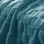 Exclusivo Mezcla 3D Checkered Fleece Twin Blanket for Bed, Slate Blue