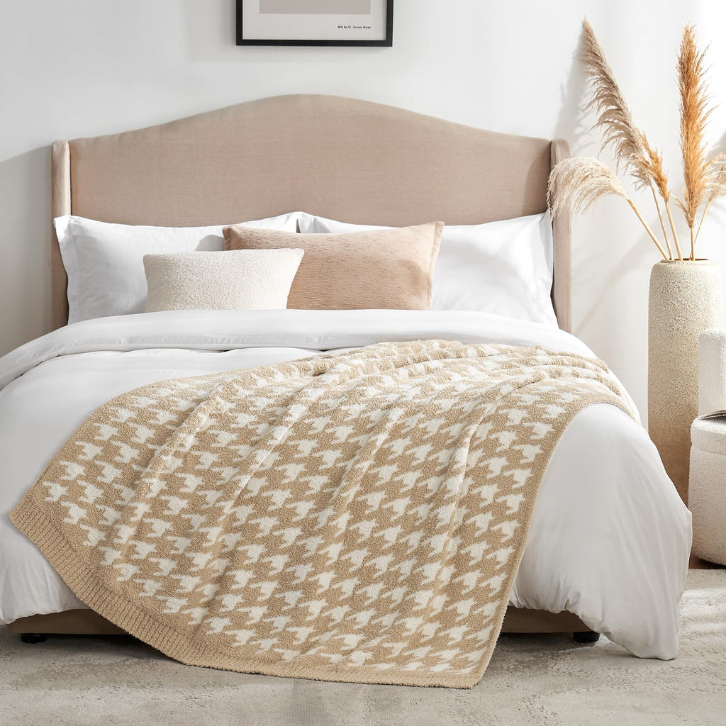 Snuggle Sac Throw Blanket for Couch, Reversible Super Soft Warm Blankets Cozy Knit Fuzzy Plush Lightweight Throws for Sofa, Bed, Camping,Houndstooth Beige,50x60 inches