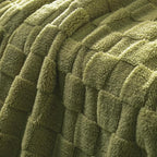 Exclusivo Mezcla Fleece Throw Blanket for Couch,Super Soft and Warm Lightweight Checkered Pattern Blankets for All Seasons, 50x60 Inches, Olive Green