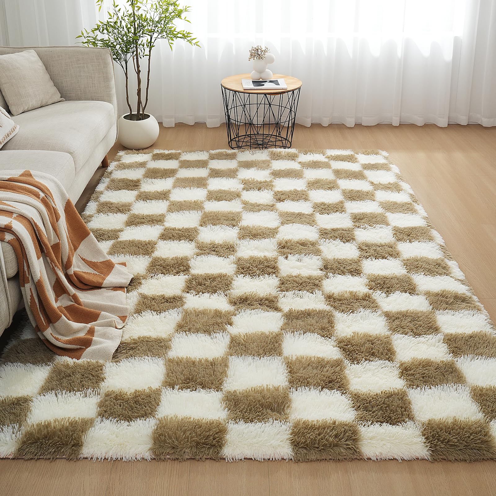 Checkered Area Rugs for Living Room 8x10, Fluffy Beige and White Checkered Rug Fuzzy Shag Shaggy Carpets for Bedroom, Soft Plush Furry Rug for Teen Room Dorm Home Decor