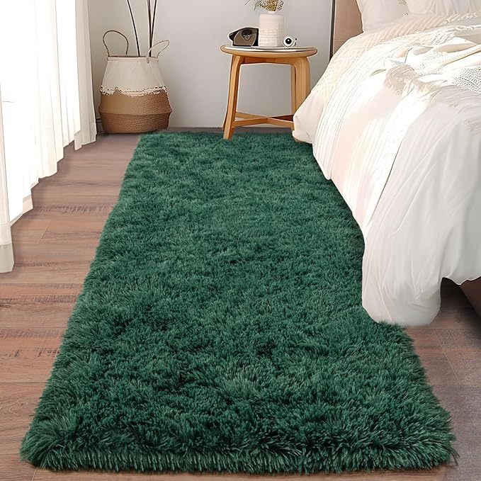 Ailyei Soft Runner Rugs for Bedroom Hallways, 2x6 Green Fluffy Shag Throw Area Rug Non Slip for Bedside Dorm, Long Shaggy Furry Carpet for Nursery Living Room