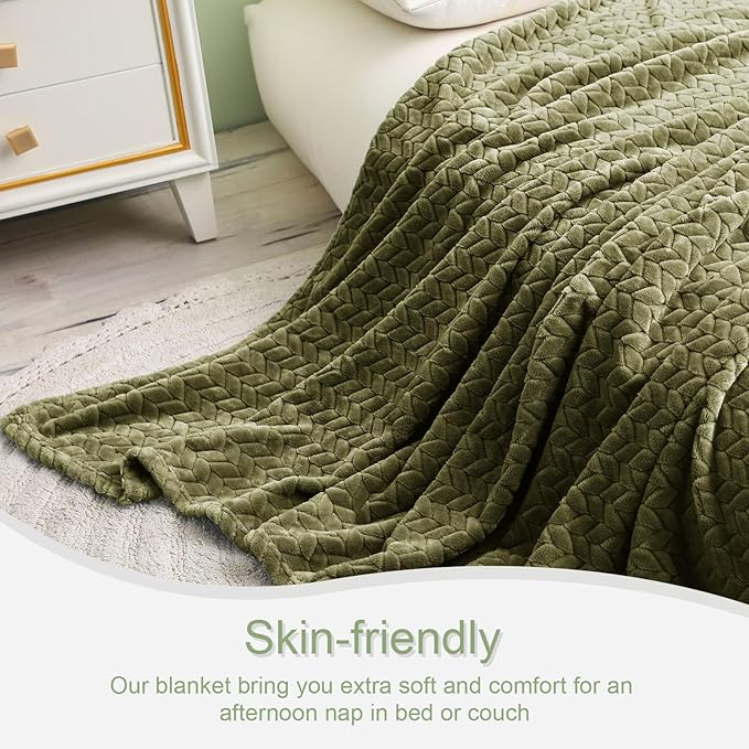 Exclusivo Mezcla Fleece Throw Blanket for Couch Sofa, 50”x70”, Olive Green