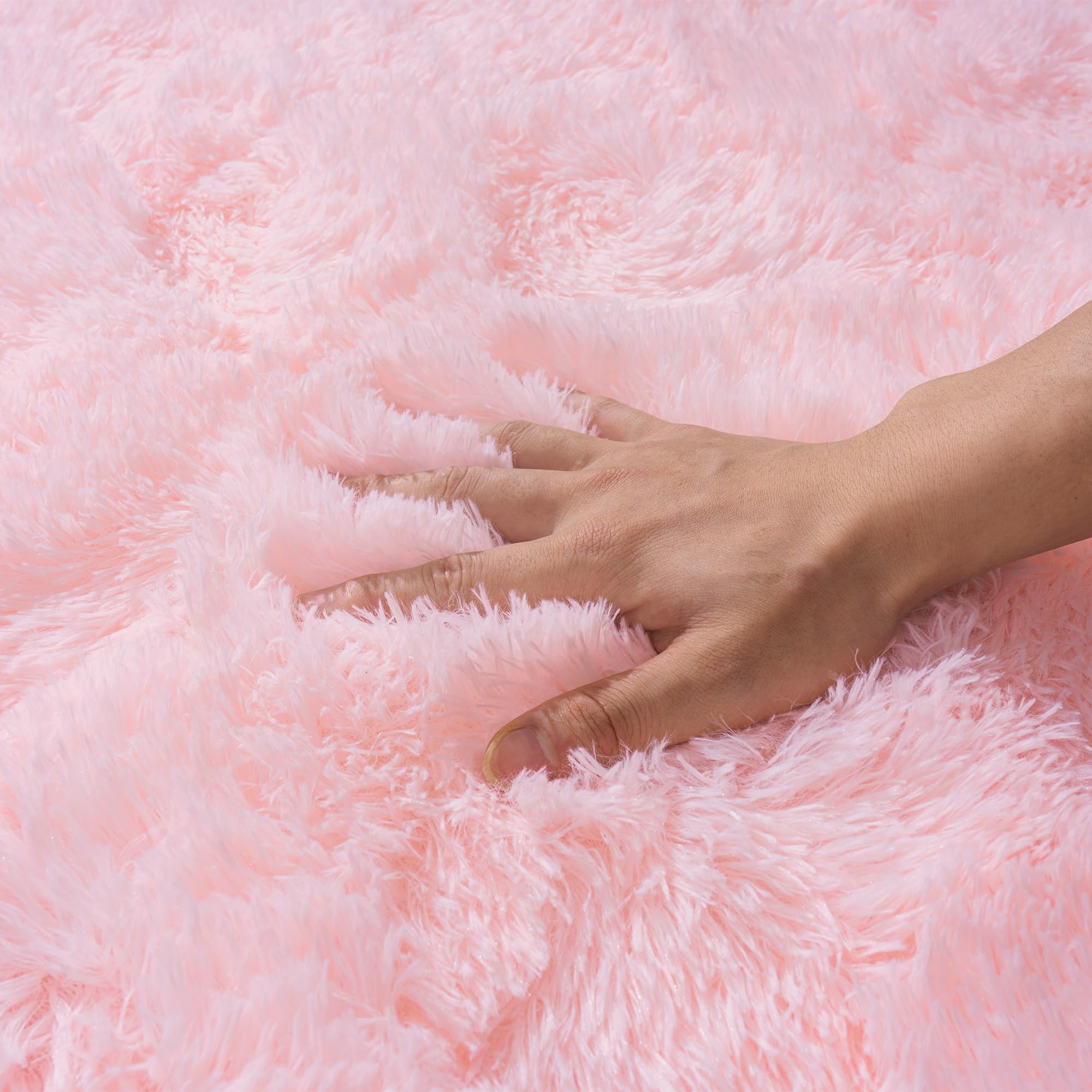 Quntue Small Area Rug, 2x3 Pink Rug for Bedroom Shaggy Throw Rugs for Girls Room, Soft Carpet for Kids Room, Plush Non-Slip Fluffy Bedside Rug for Living Room Nursery Dorm Home Decor