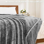 Exclusivo Mezcla Fuzzy Large Fleece Throw Blanket for Couch, Mixed Black