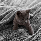 Exclusivo Mezcla Fuzzy Large Fleece Throw Blanket for Couch, Mixed Black