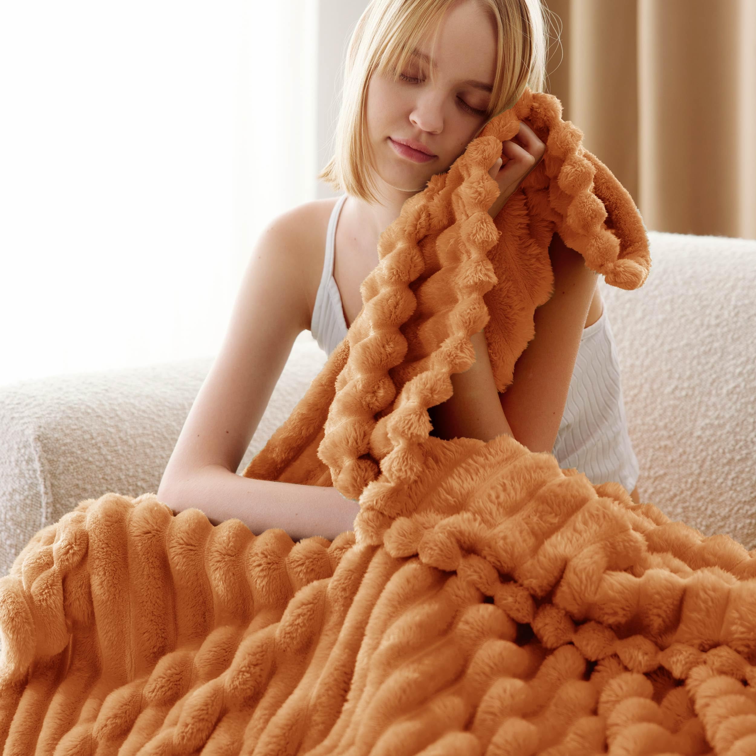 Bedsure Soft Burnt Orange Throw Blanket for Couch Decor Gifts 50"x60"