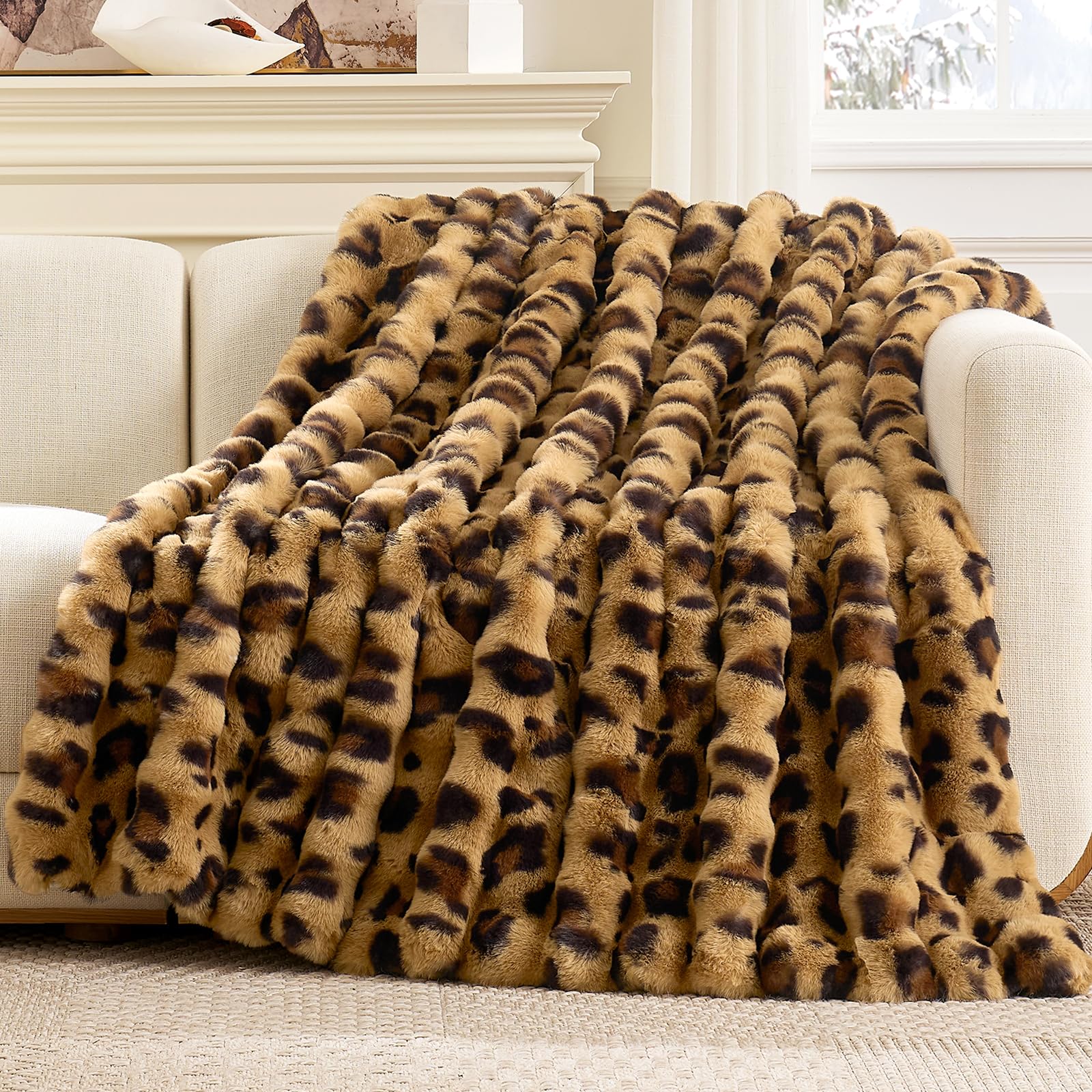 Cozy Bliss Cheetah Leopard Print Faux Fur Throw Blanket for Couch, Fuzzy Soft Plush Thick Bubble Blanket for Sofa Bedroom Living Room, 60x80 Inches Brown
