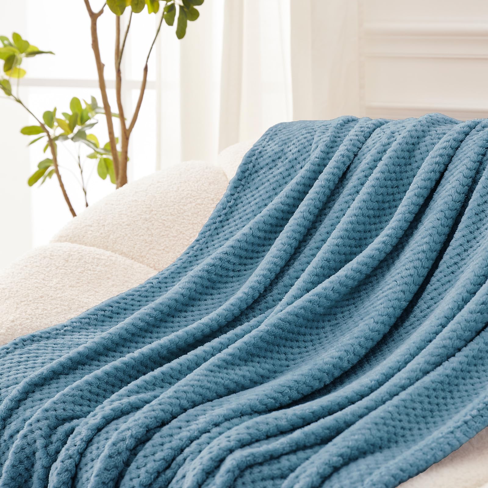 Exclusivo Mezcla Large Waffle Fleece Throw Blanket for Couch, Slate Blue