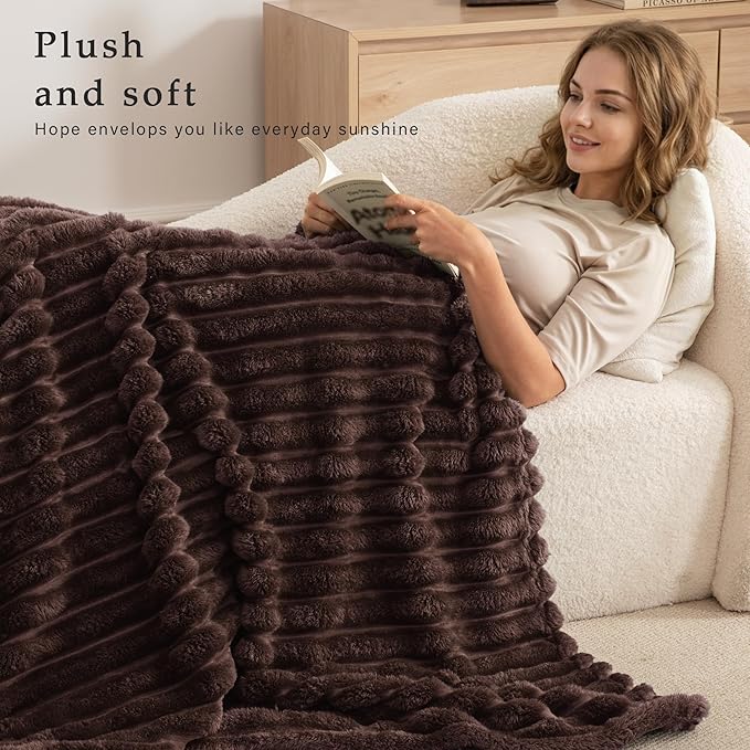 Exclusivo Mezcla King Size Flannel Fleece Blanket, Super Soft Striped Jacquard Bed Blanket, Lightweight Fuzzy Cozy for All Seasons, 90x104 Inches, Coffee