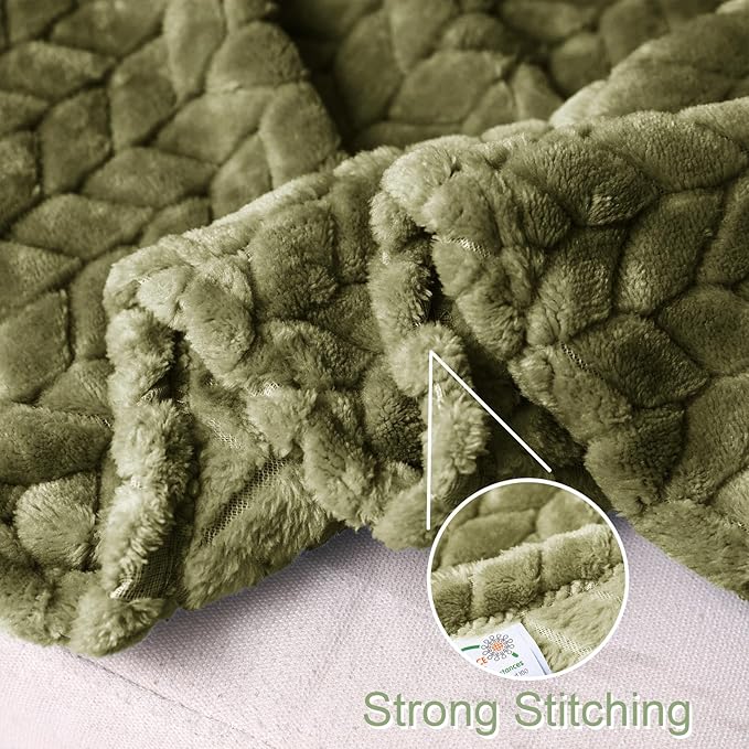 Exclusivo Mezcla Fleece Throw Blanket for Couch Sofa, 50”x70”, Olive Green
