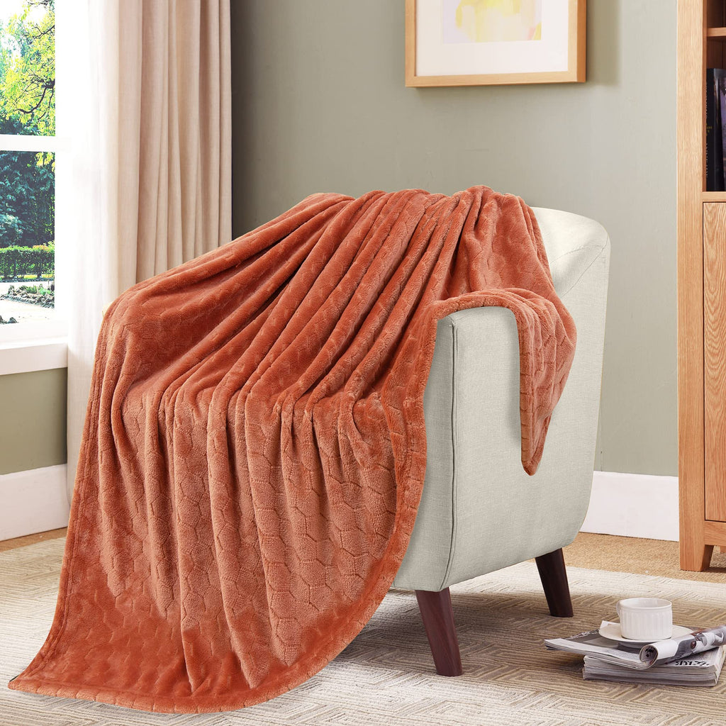 TOONOW Fleece Blanket Textured Fuzzy Plush Throw Blanket Twin Size 60" x 80", Super Soft Fluffy Bed Blanket Geometric Pattern Comfy Microfiber Flannel Blankets for Couch, Bed, Sofa, Carnelian