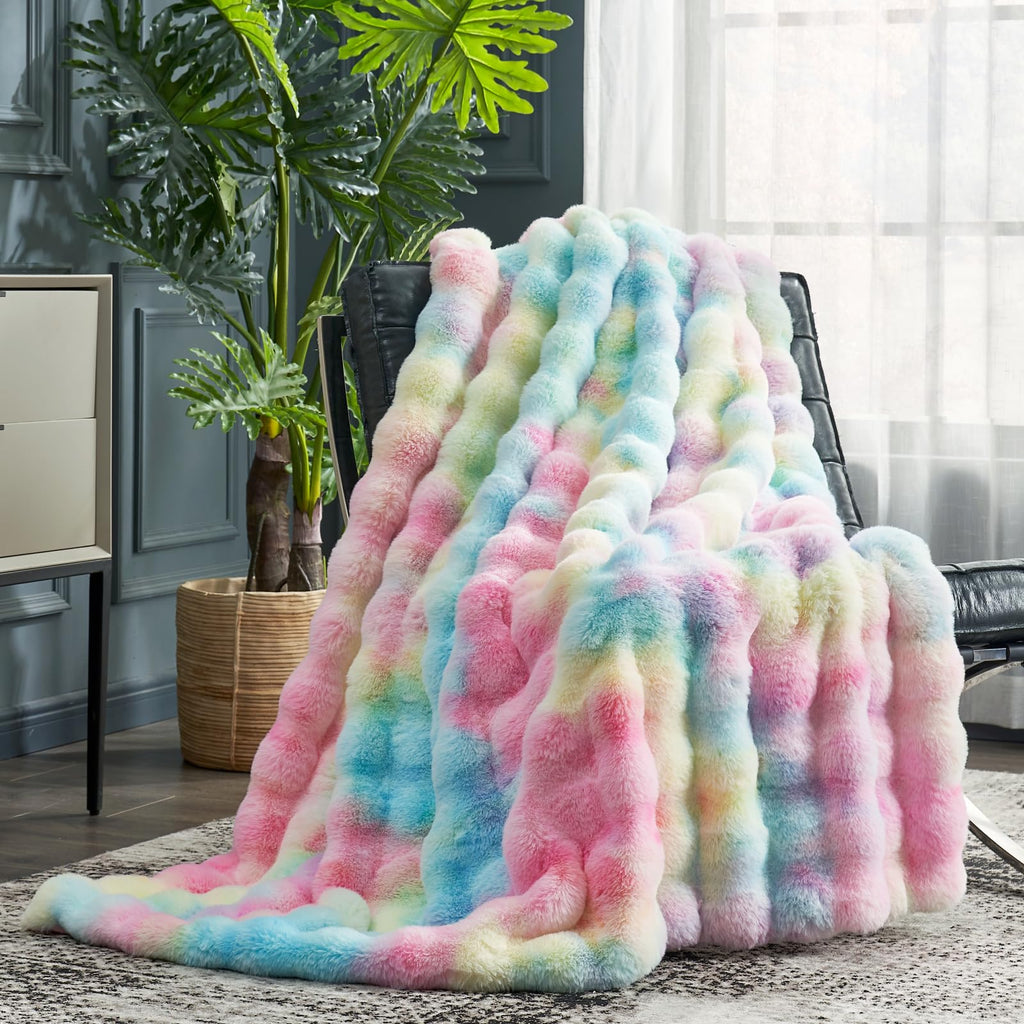 Cozy Bliss Cow Print Faux Fur Throw Blanket for Couch, Fuzzy Soft Plush Thick Bubble Blanket for Sofa Bedroom Living Room, 50x60 Inches