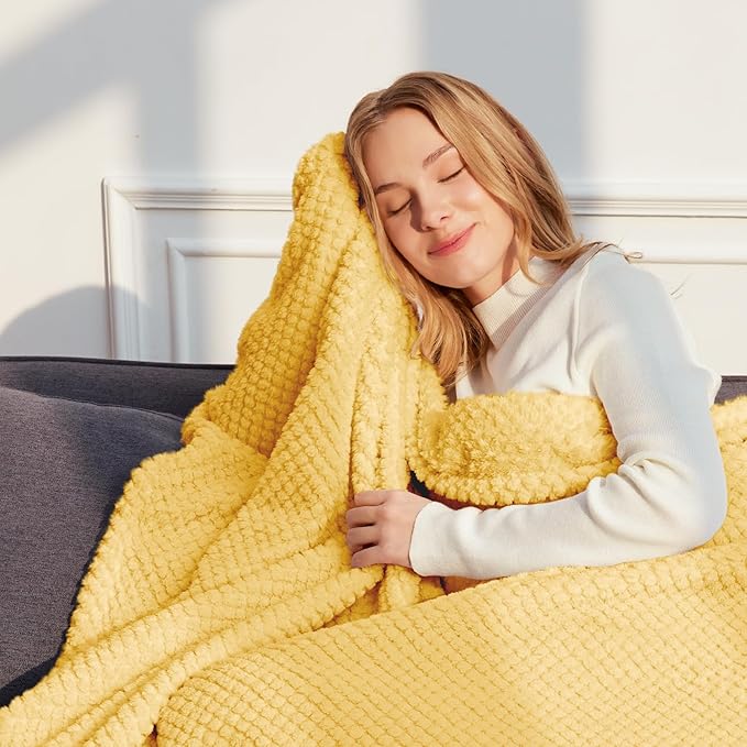 Whale Flotilla Extra Large Fuzzy Fleece Throw Blanket for Couch, 50x70 Inch Fluffy Warm Soft Jacquard Blankets for All Season, Lightweight and Cozy, Yellow