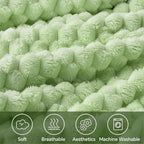 BEDELITE Fleece Throw Blanket for Couch & Bed - 3D Jacquard Decorative Light Green Blanket, Super Soft and Cozy Warm Fuzzy Blanket All Seasons Suitable, 50x60Inches